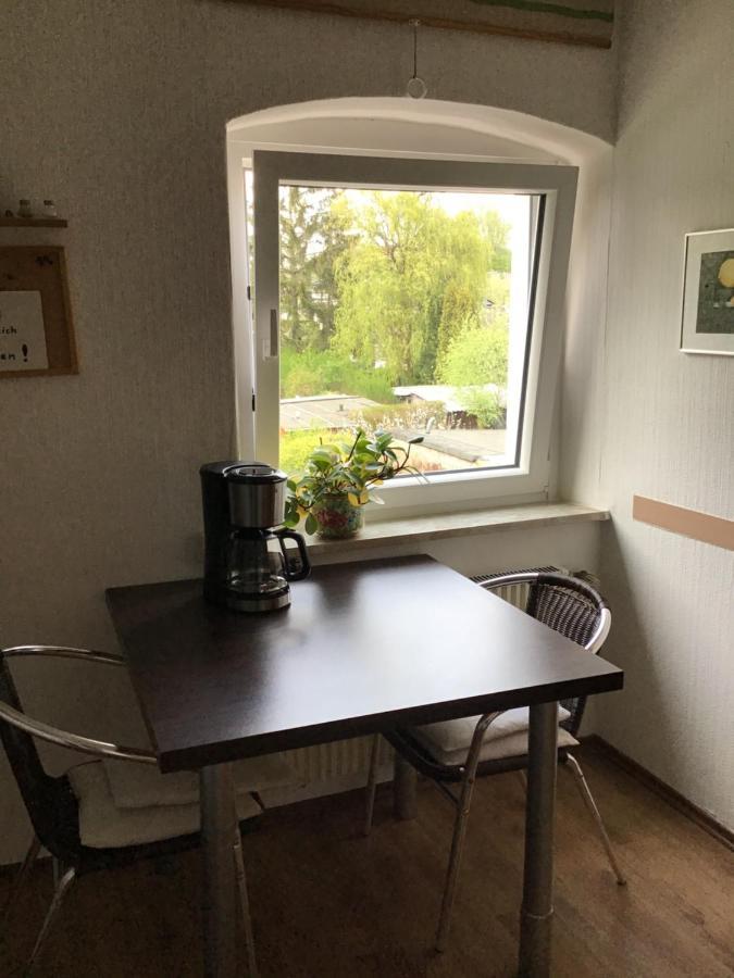 Apartment Bis Zu 8 Einzelbetten Stellplatz Wifi Essen Exterior foto