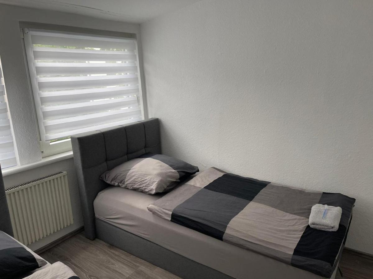 Apartment Bis Zu 8 Einzelbetten Stellplatz Wifi Essen Exterior foto