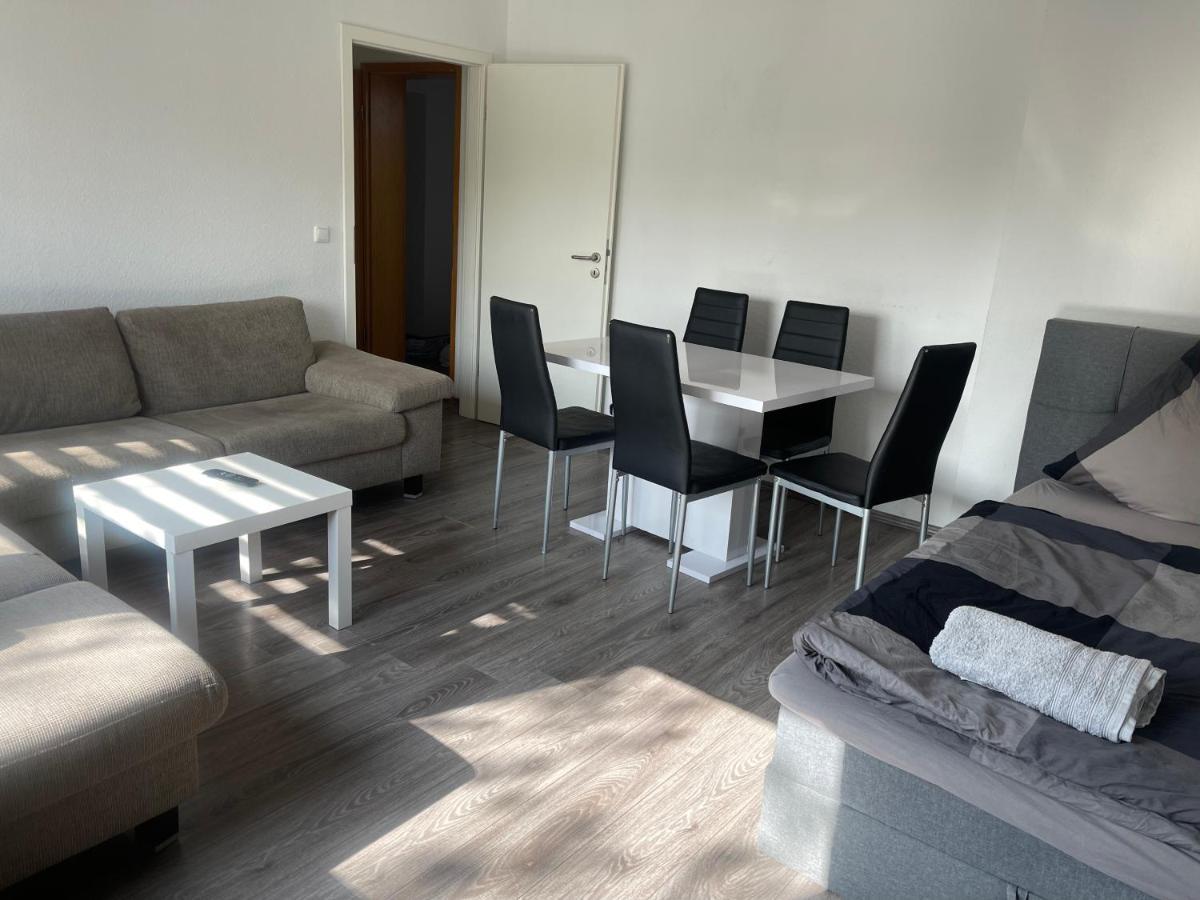 Apartment Bis Zu 8 Einzelbetten Stellplatz Wifi Essen Exterior foto